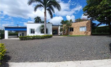 Casa campestre en condominio para arriendo en Cerritos, Pereira!!!