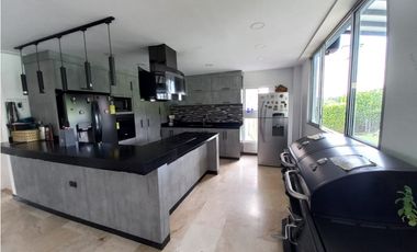 Casa campestre en condominio para arriendo en Cerritos, Pereira!!!