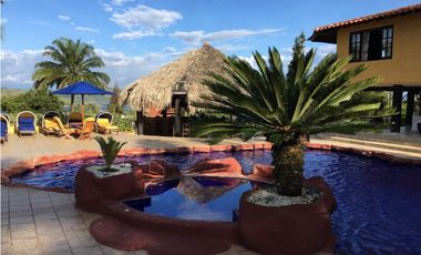 Casa campestre en condominio para la venta en Calima, Valle del Cauca