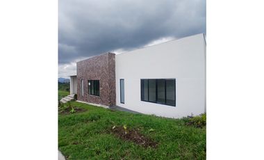 Casa campestre en parcelación para la venta en Condina, Pereira!!