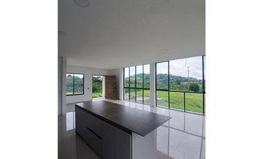 Casa campestre en parcelación para la venta en Condina, Pereira!!