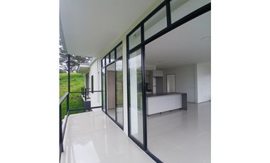 Casa campestre en parcelación para la venta en Condina, Pereira!!