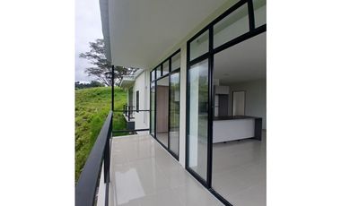 Casa campestre en parcelación para la venta en Condina, Pereira!!