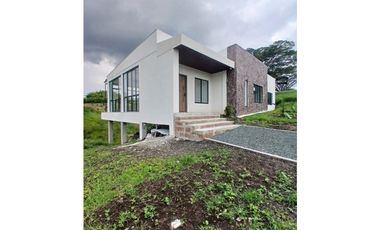 Casa campestre en parcelación para la venta en Condina, Pereira!!