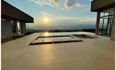 Casa campestre en condominio para la venta en Cerritos, Pereira!!!