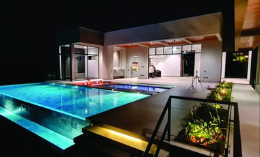 Casa campestre en condominio para la venta en Cerritos, Pereira!!!