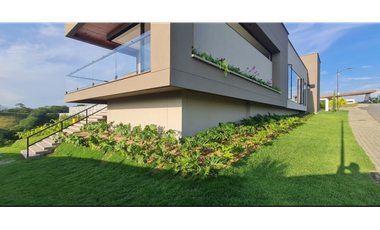 Casa campestre en condominio para la venta en Cerritos, Pereira!!!