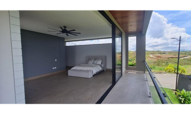 Casa campestre en condominio para la venta en Cerritos, Pereira!!!
