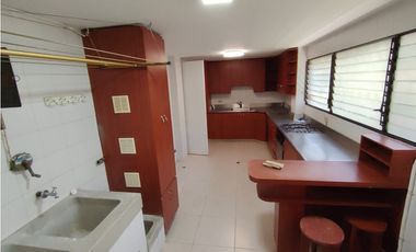 Casa esquinera en conjunto para arriendo en los Alamos, Pereira!!