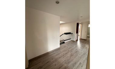 Casa esquinera en conjunto para arriendo en los Alamos, Pereira!!