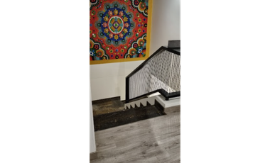 Casa esquinera en conjunto para arriendo en los Alamos, Pereira!!