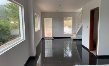 Casa campestre independiente en la Vda Gotua, Firavitoba, Boyacá