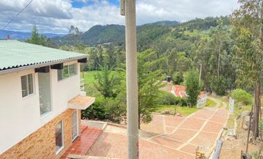 Casa campestre independiente en la Vda Gotua, Firavitoba, Boyacá