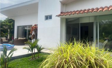 Casa campestre en condominio para la venta en Combia, Pereira!!!