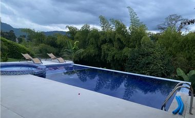 Casa campestre en condominio para la venta en Combia, Pereira!!!