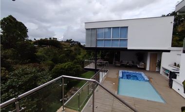 Casa campestre en condominio para arriendo en Condina,Pereira!!