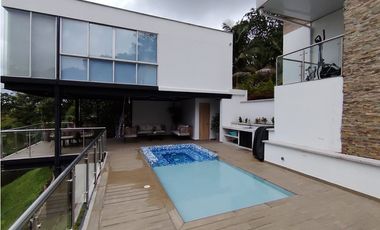 Casa campestre en condominio para arriendo en Condina,Pereira!!