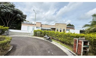 Casa campestre en condominio para arriendo en Condina,Pereira!!