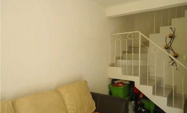 CASA EN LOMAS DEL SAUCE EN VENTA