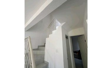 CASA EN LOMAS DEL SAUCE EN VENTA