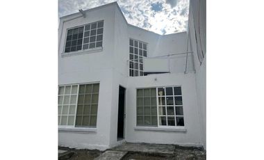 CASA EN LOMAS DEL SAUCE EN VENTA