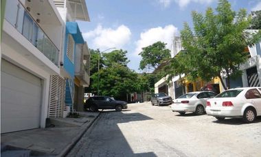 CASA EN LOMAS DEL SAUCE EN VENTA