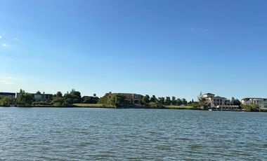 Casa en alquiler al lago en La Isla, Nordelta