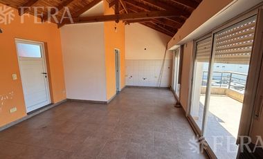 Alquiler de Departamento 3 ambientes con balcón en Wilde