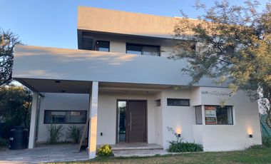 Alquiler casa Barrio las Cañitas - Malagueño