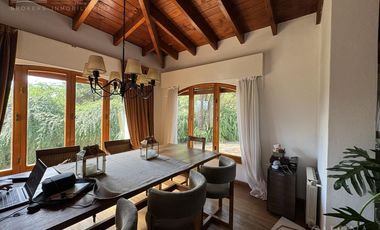 Casa 4 dormitorios en alquiler - Villa allende golf