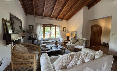 Casa 4 dormitorios en alquiler - Villa allende golf