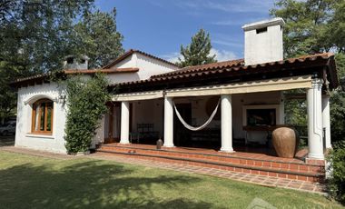 Casa 4 dormitorios en alquiler - Villa allende golf