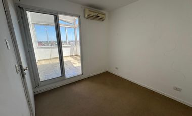 Departamento en San Isidro con excelente vista en duplex con cochera cubierta