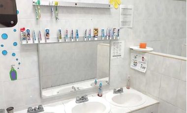 Renta oficina edificio 1 piso de 1,000m2 zona Guadalupe Av. Miguel Alemán