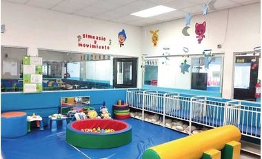 Renta oficina edificio 1 piso de 1,000m2 zona Guadalupe Av. Miguel Alemán