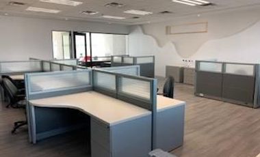 Oficina amueblada en renta de 170m2 edificio en Valle Oriente
