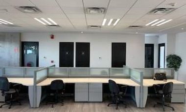 Oficina amueblada en renta de 170m2 edificio en Valle Oriente