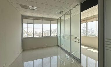 Oficina en renta 130m2 edificio en Monterrey Lázaro Cárdenas Valle Ote.