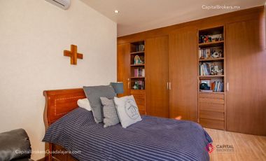 Casa de lujo en venta Los Olivos Residencial,  zona Tec.