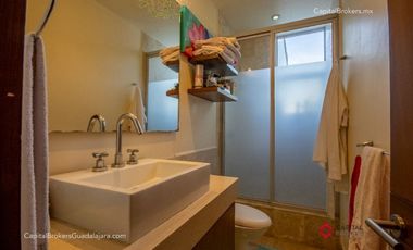 Casa de lujo en venta Los Olivos Residencial,  zona Tec.