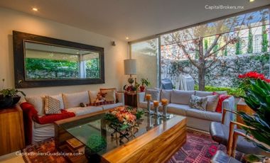 Casa de lujo en venta Los Olivos Residencial,  zona Tec.