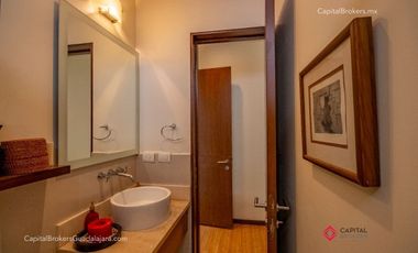 Casa de lujo en venta Los Olivos Residencial,  zona Tec.