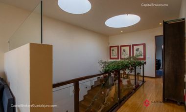 Casa de lujo en venta Los Olivos Residencial,  zona Tec.