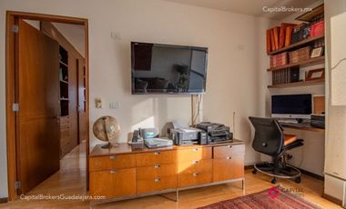 Casa de lujo en venta Los Olivos Residencial,  zona Tec.