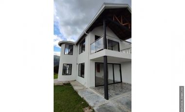 Casa en Arriendo en Envigado