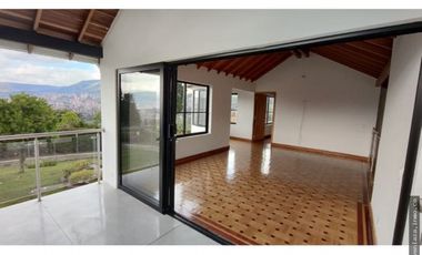 Casa en Arriendo en Envigado