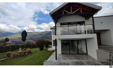 Casa en Arriendo en Envigado