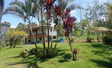 VENDO HERMOSA CASA CAMPESTRE
