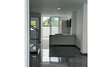 VENDO CASA NUEVA EN QUIMBAYA