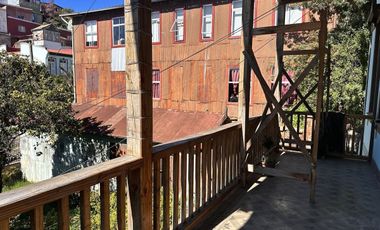 Casa en venta con gran terreno en Valparaíso